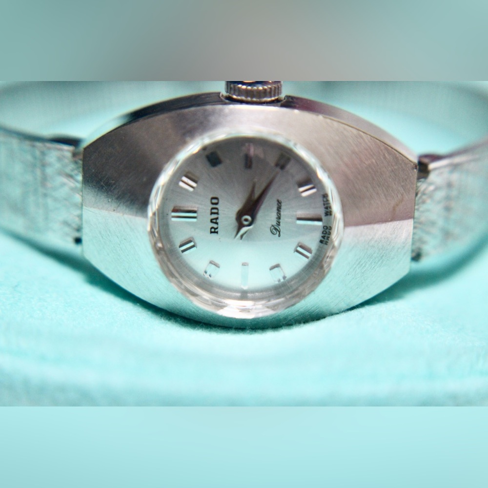 Elegant Rado Durance Watch
Ladies's watch
Circa 1960